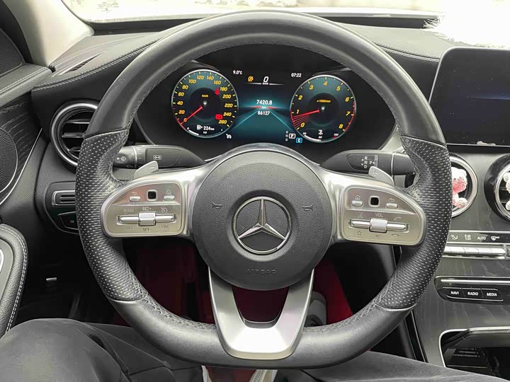 Фото 9 - Mercedes-Benz C-Class