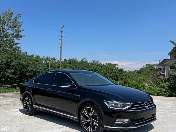 Фото 3 - Volkswagen Magotan