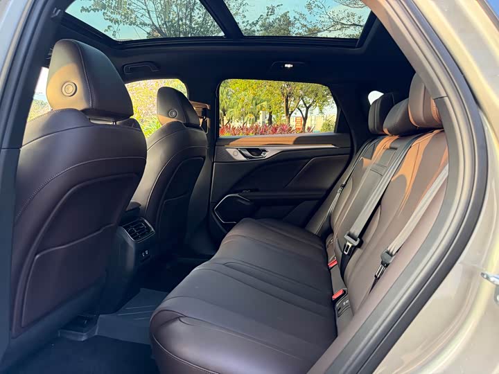 Фото 5 - Wey Mocca Hybrid