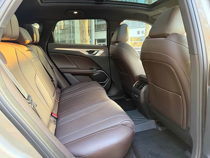 Фото 9 - Wey Mocca Hybrid