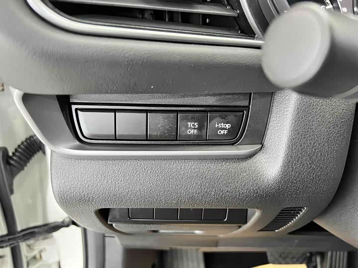 Фото 9 - Mazda CX-30