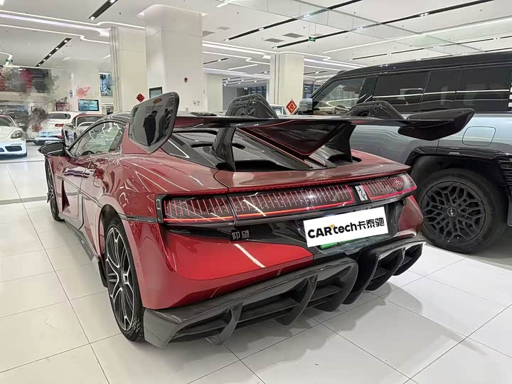 Фото 2 - BYD Yangwang U9