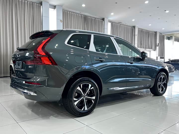 Фото 3 - Volvo XC60