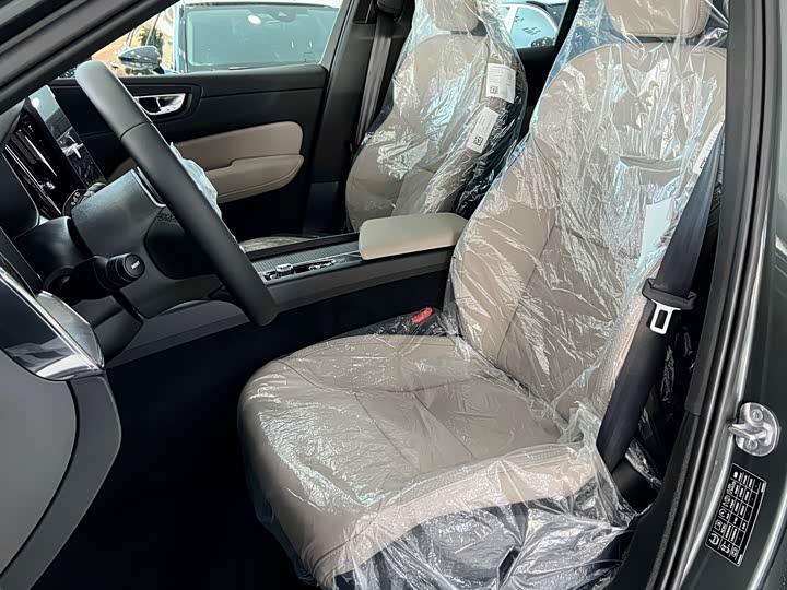 Фото 5 - Volvo XC60