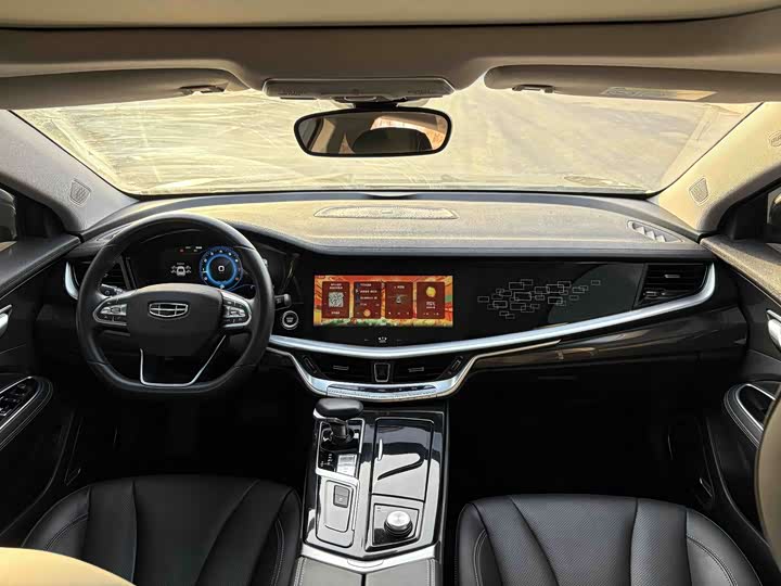 Фото 9 - Geely Emgrand GT