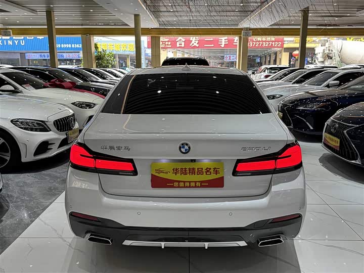 Фото 3 - BMW 5 Series