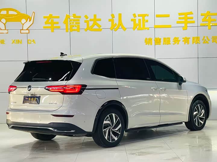 Фото 3 - Volkswagen Viloran