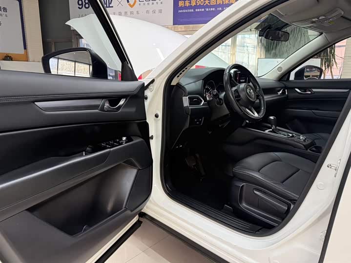 Фото 8 - Mazda CX-5