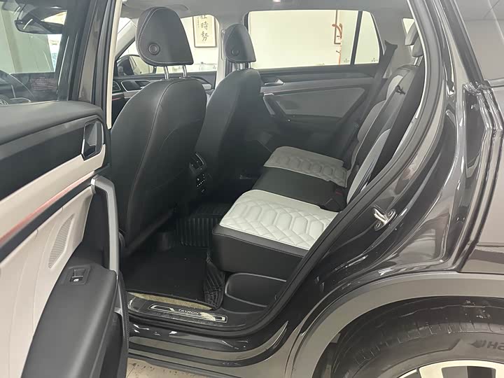 Фото 9 - Volkswagen Tayron