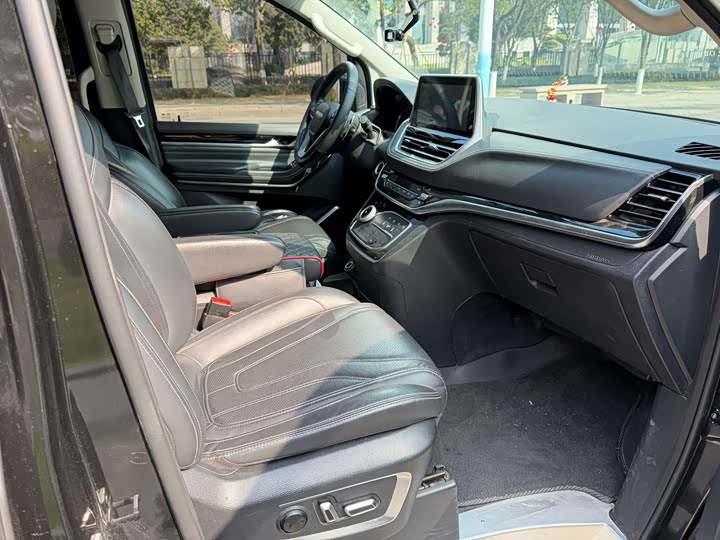 Фото 9 - Maxus G20