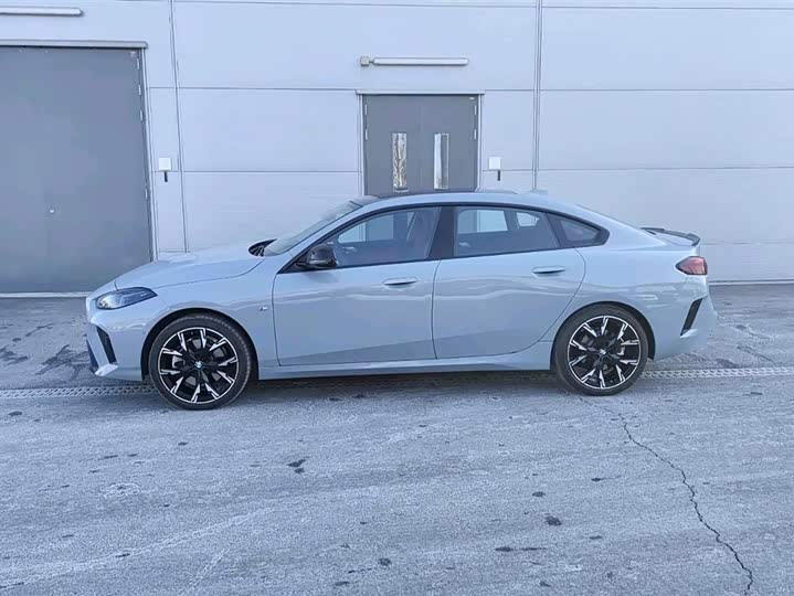 Фото 3 - BMW 2 Series