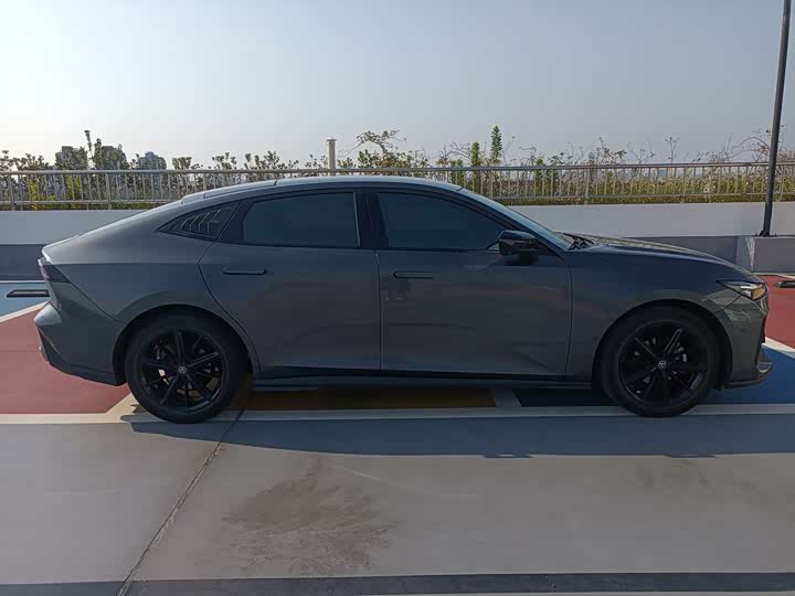 Фото 5 - Changan UNI-V