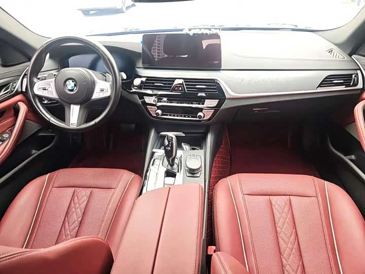 Фото 3 - BMW 5 Series