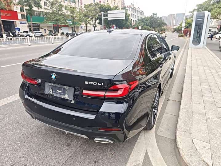 Фото 7 - BMW 5 Series