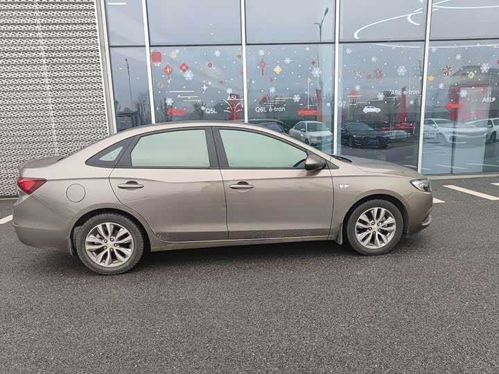 Photo 3 - Buick Excelle GT