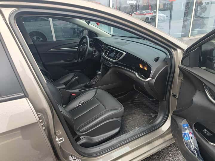 Photo 5 - Buick Excelle GT