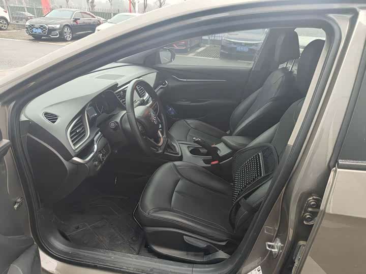 Photo 6 - Buick Excelle GT