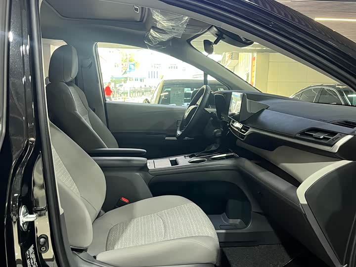 Фото 5 - Toyota Sienna