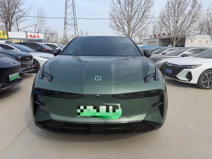 Фото 2 - Zeekr X