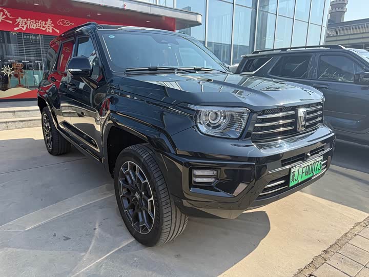 Фото 4 - Tank 700 Hybrid