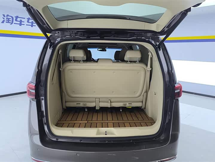 Фото 4 - Buick GL8 ES