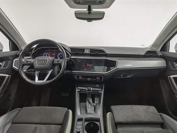 Фото 5 - Audi Q3