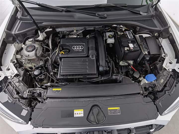 Фото 6 - Audi Q3