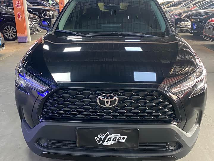 Фото 2 - Toyota Corolla Cross