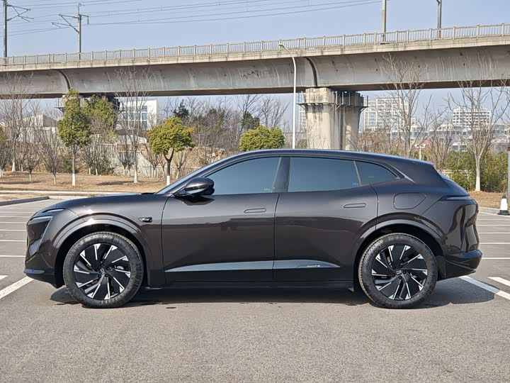 Фото 9 - Avatr 07