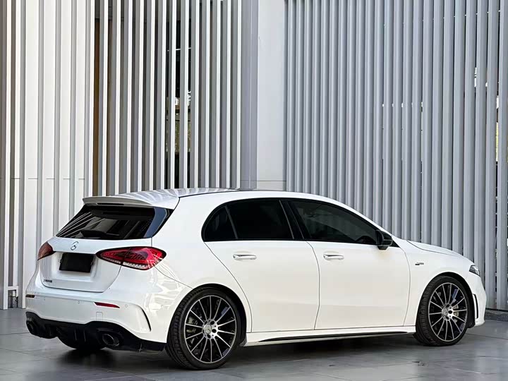 Фото 4 - Mercedes-Benz A-Class AMG