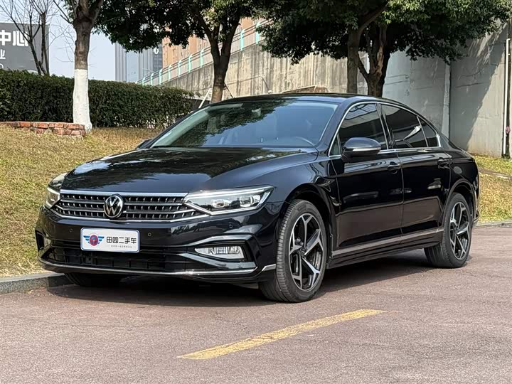 Фото 1 - Volkswagen Magotan