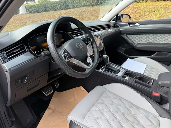 Фото 8 - Volkswagen Magotan