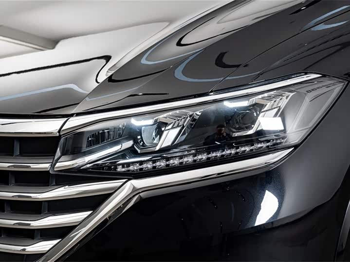 Фото 4 - Volkswagen Viloran