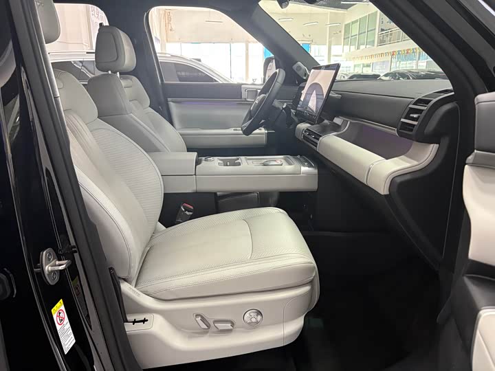 Фото 7 - BYD FangChengBao Titanium 7 (Tai 7)