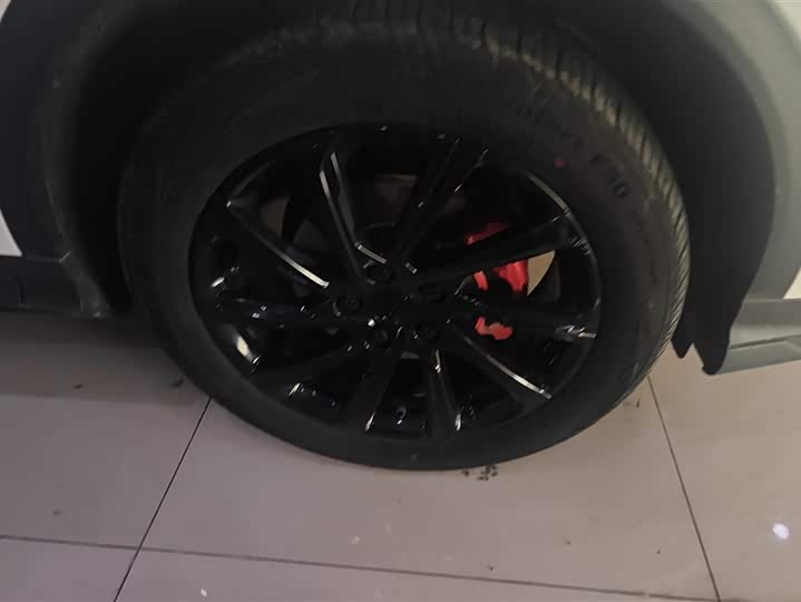 Фото 6 - Geely Coolray