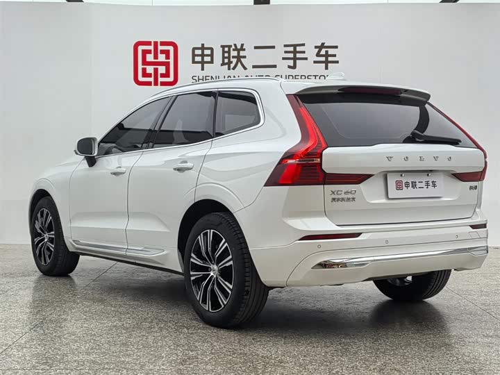 Фото 2 - Volvo XC60