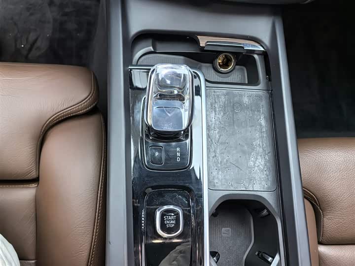 Фото 7 - Volvo XC60