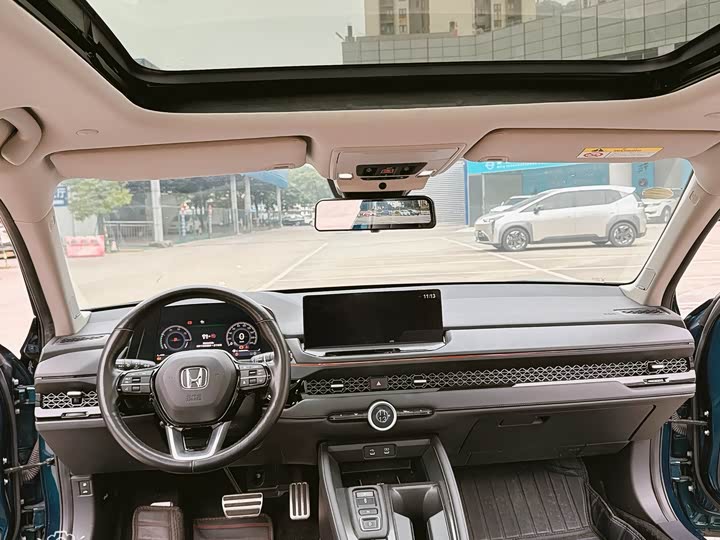 Фото 8 - Honda Accord Hybrid