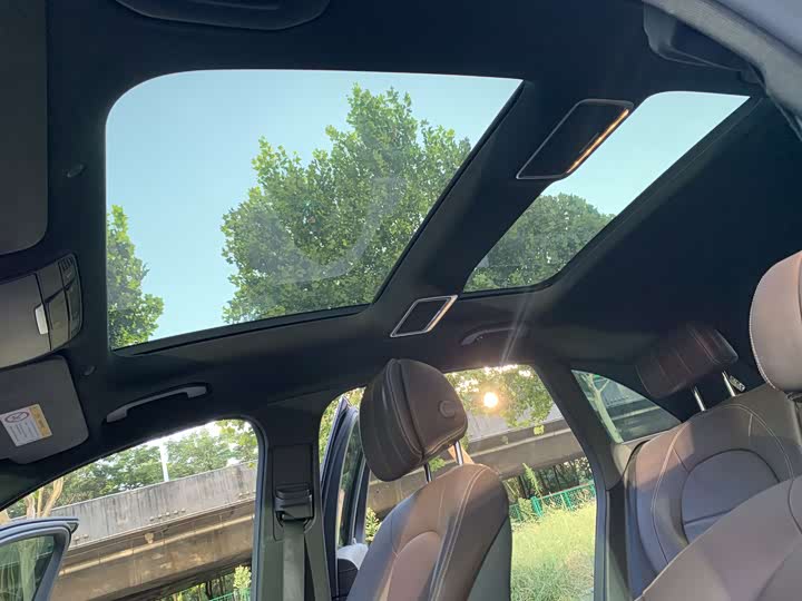 Фото 4 - Mercedes-Benz GLC-Class