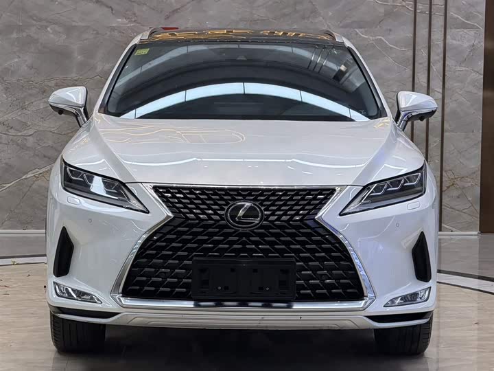 Фото 2 - Lexus RX