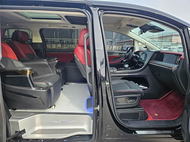 Фото 9 - GAC Trumpchi E9