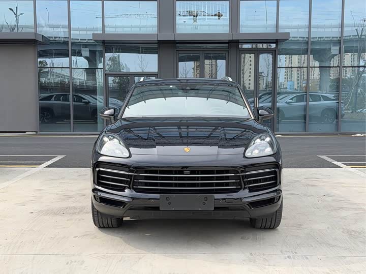 Фото 2 - Porsche Cayenne Hybrid