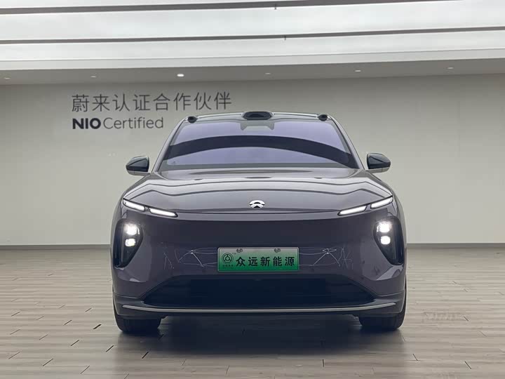 Фото 3 - Nio EC6