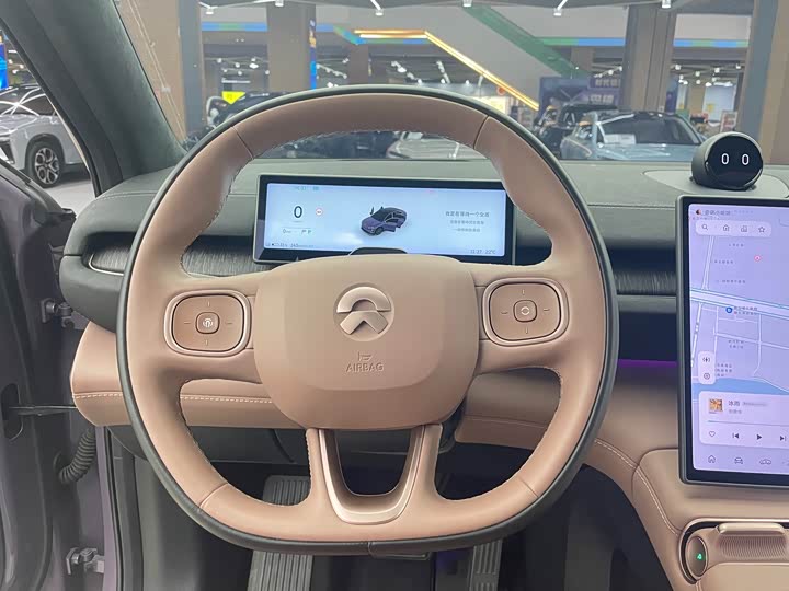 Фото 9 - Nio EC6