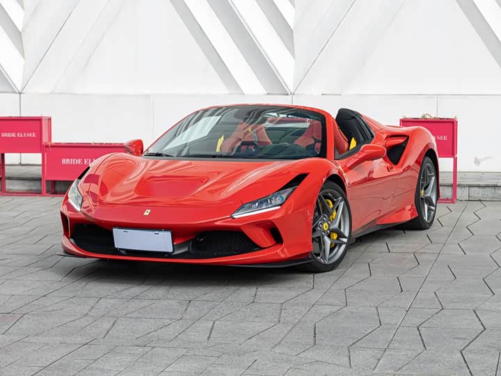 Фото 1 - Ferrari F8