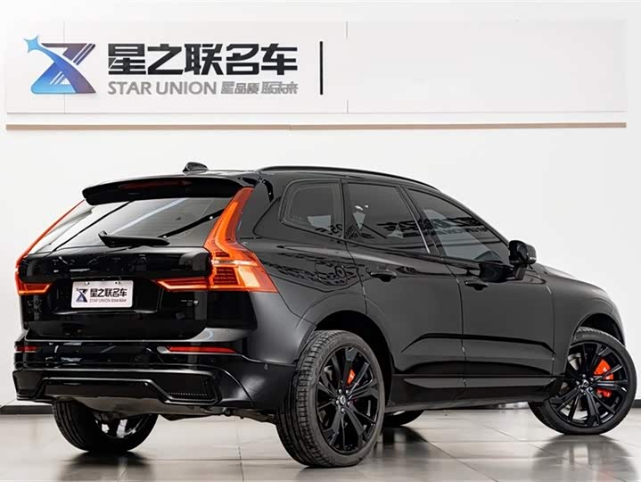 Фото 7 - Volvo XC60 Hybrid