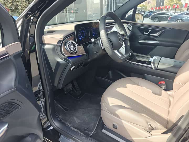 Фото 3 - Mercedes-Benz EQE SUV