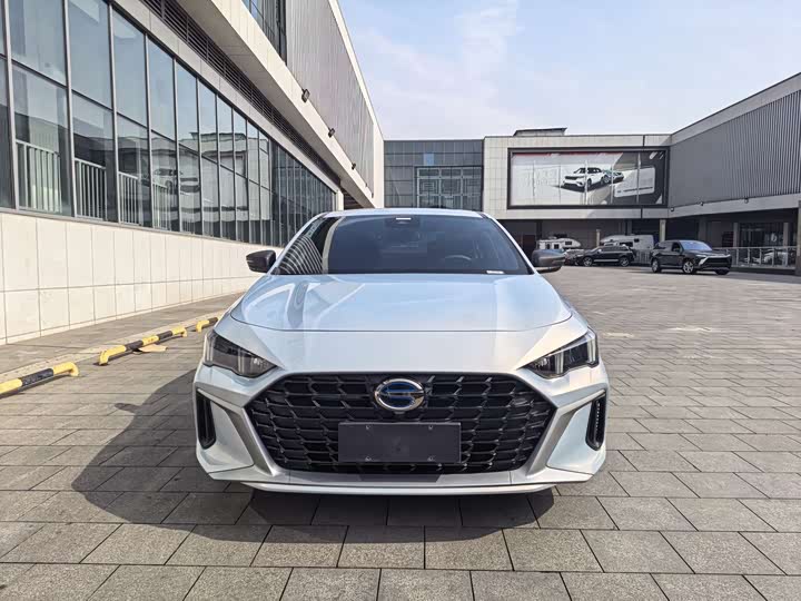 Фото 2 - GAC Trumpchi Empow R