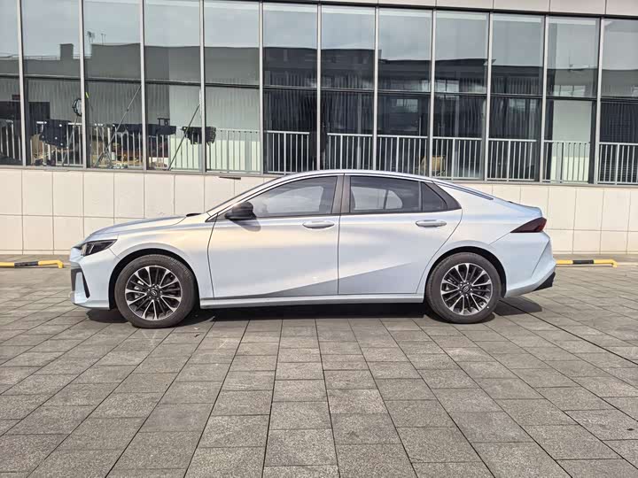 Фото 4 - GAC Trumpchi Empow R