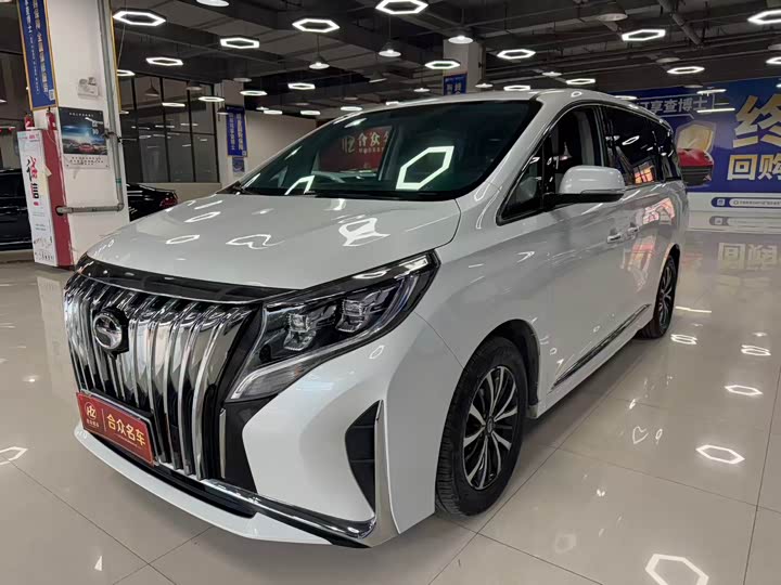 Фото 1 - GAC Trumpchi M8